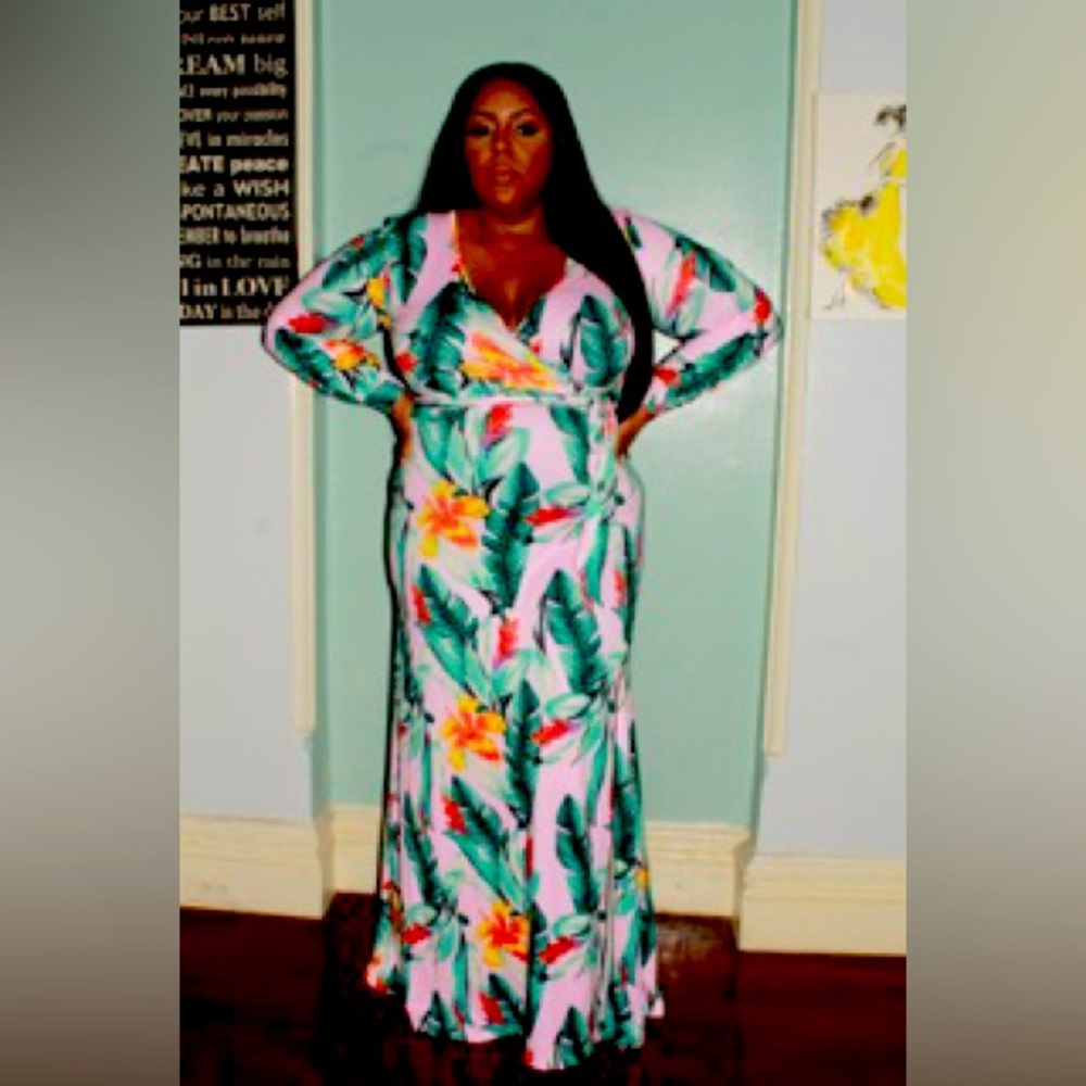“Palm City” Plus Size Maxi Dress
